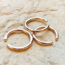 Laden Sie das Bild in den Galerie-Viewer, Earcuff Bronze
