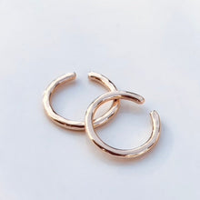 Laden Sie das Bild in den Galerie-Viewer, Earcuff Bronze

