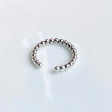 Laden Sie das Bild in den Galerie-Viewer, Earcuff Silber

