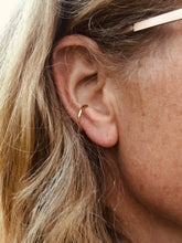 Laden Sie das Bild in den Galerie-Viewer, Earcuff Bronze
