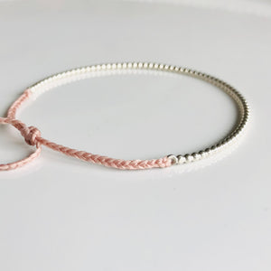 Silberarmband & geflochtenes Band